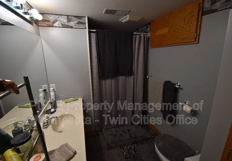 7409 Bryant Ave S — Photo 13