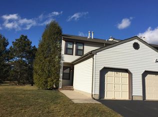 301 Larch Ct #301, Flemington, NJ 08822