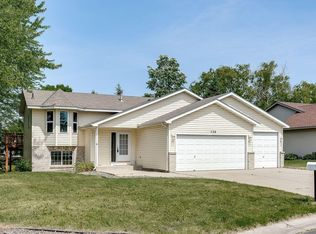 728 Countryside Rd, Waconia, MN 55387