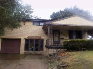 864 Cottonwood Dr, Monroeville, PA