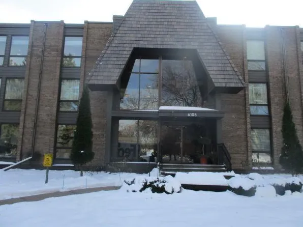 6105 Lincoln Dr APT 130, Edina, MN 55436