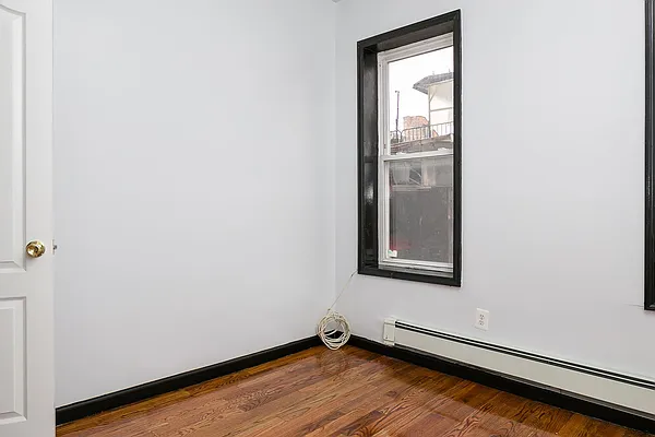 Rented by Nooklyn NYC LLC | media 6