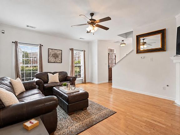 3rd image of 117 Patti Ln