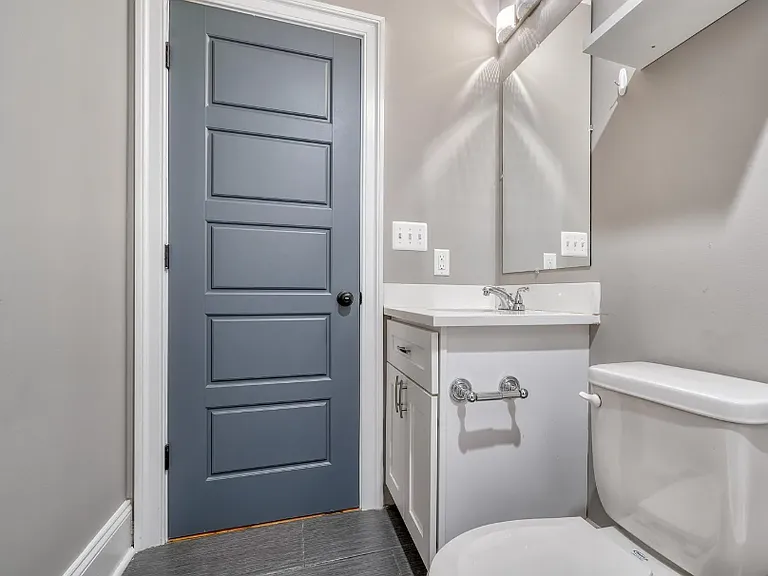 807 Light St #A — Photo 8