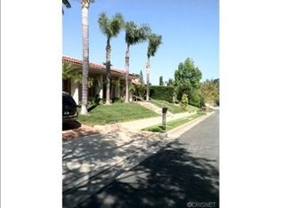 17325 Ballinger St, Northridge, CA 91325