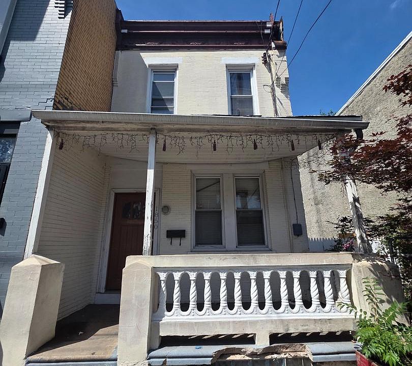 1st image of 1850 E Orleans St
