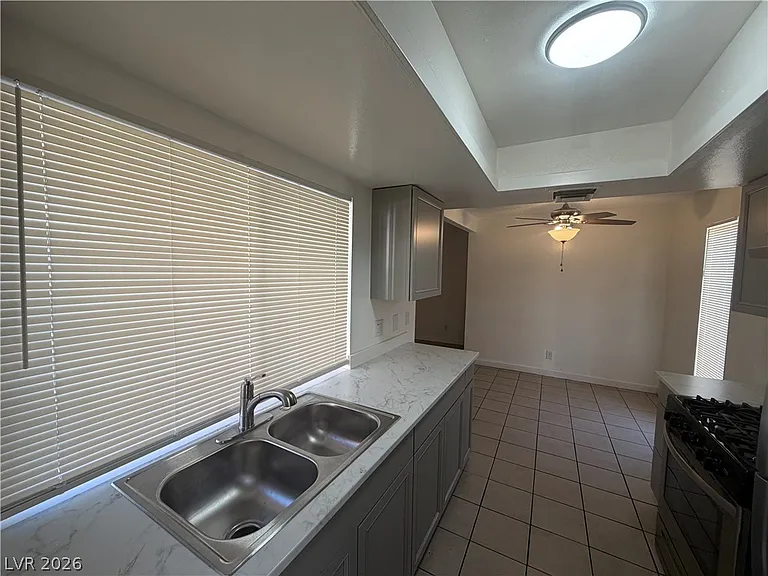 1405 Vegas Valley Dr #193 — Photo 14