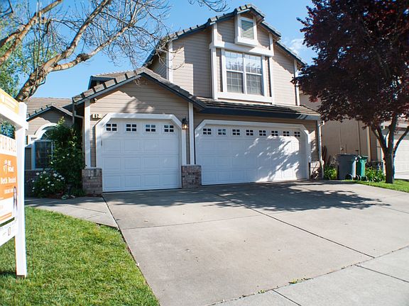 2nd image of 62 Clark Ct