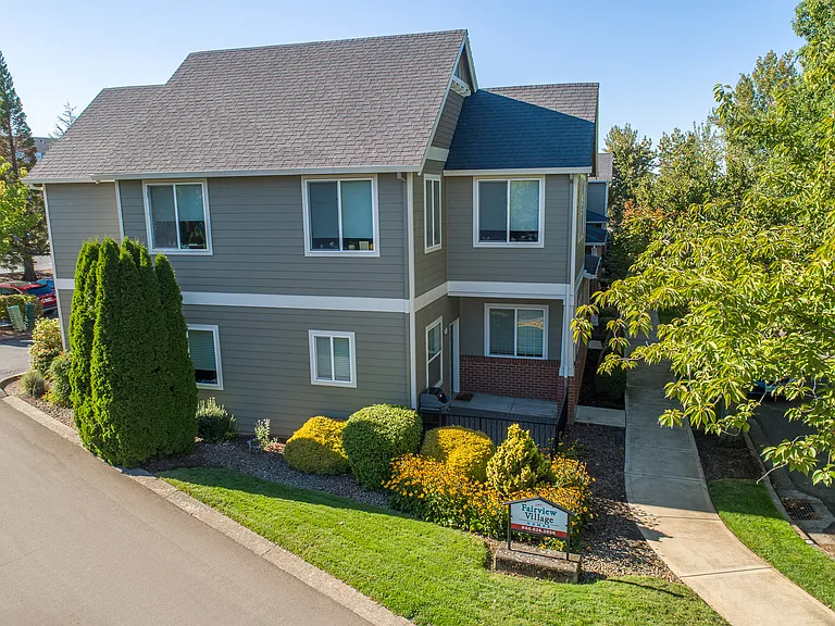 1497 NE Market Dr — Photo 1