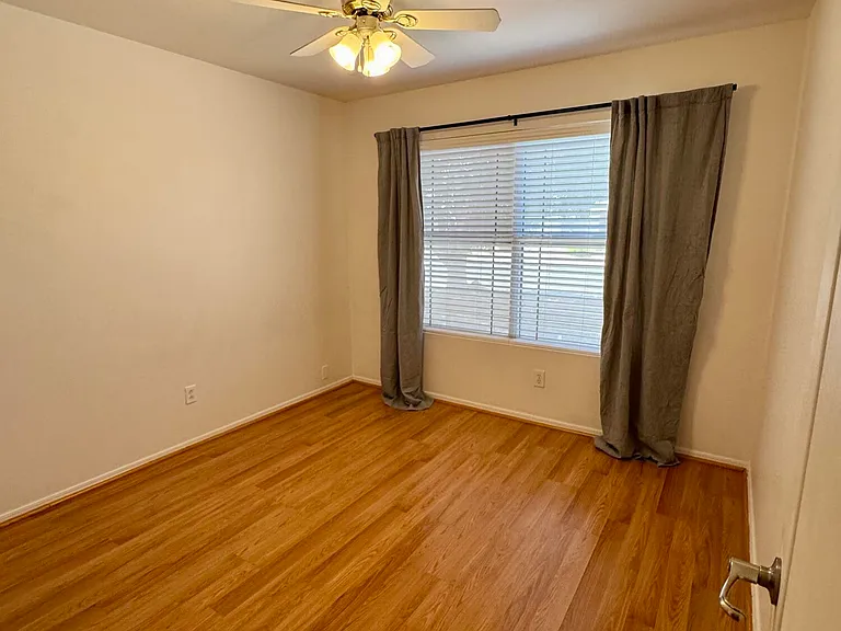 6510 W Behrend Dr — Photo 10