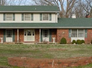 3614 Chapel Ln, New Albany, IN 47150