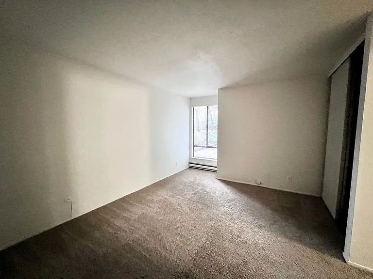 9 Commodore Dr #205 — Photo 7