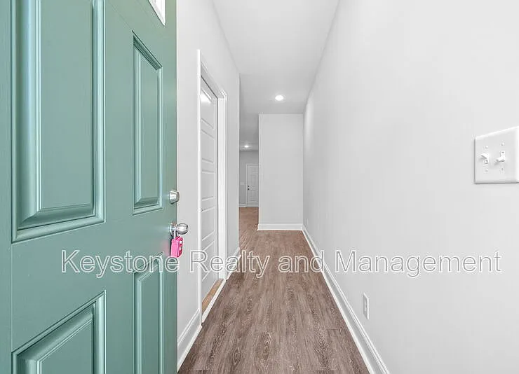 760 Tracy Ln #A103 — Photo 3