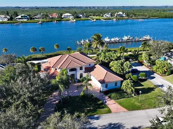 711 Marbrisa River Ln, Indian River Shores, FL 32963