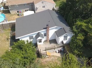 102 Blue Point Rd, Selden, NY 11784
