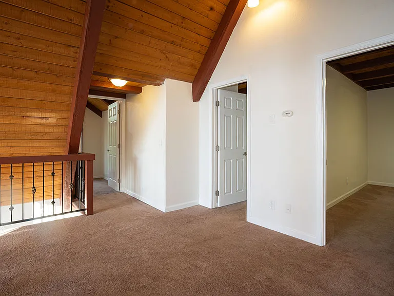 521 Pioneer Rd — Photo 21