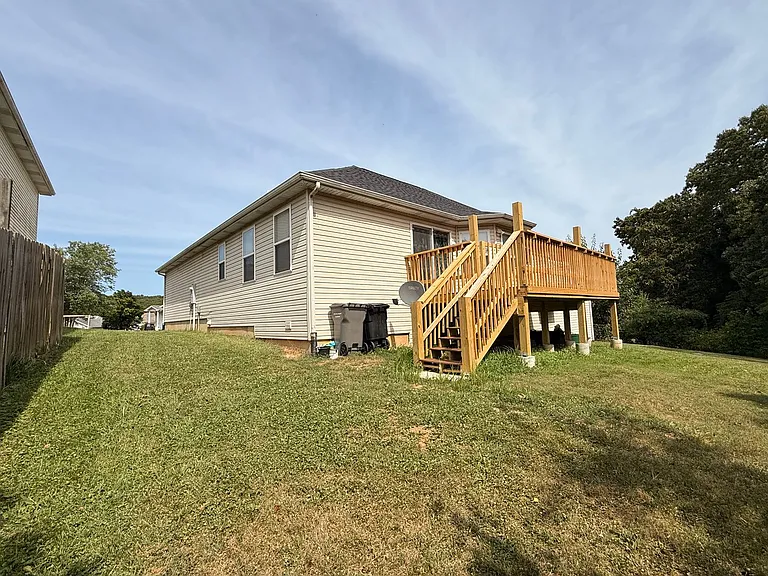 133 Hickory Valley Rd — Photo 3