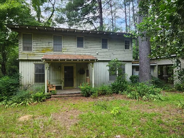 521 W Taylor Rd, Waverly Hall, GA 31831