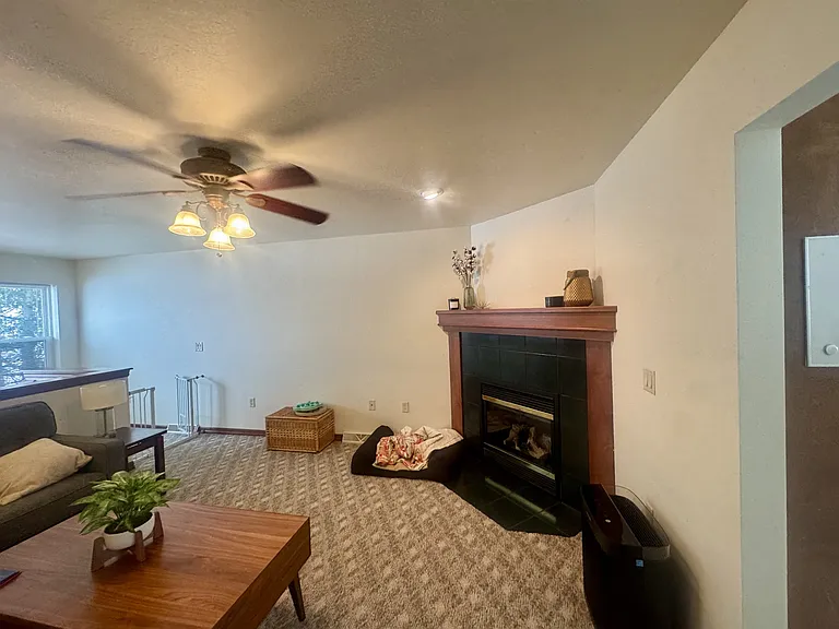 2037-2039 River Point Ct — Photo 5