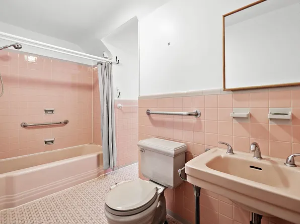 97 Riverview Avenue image 5 of 18