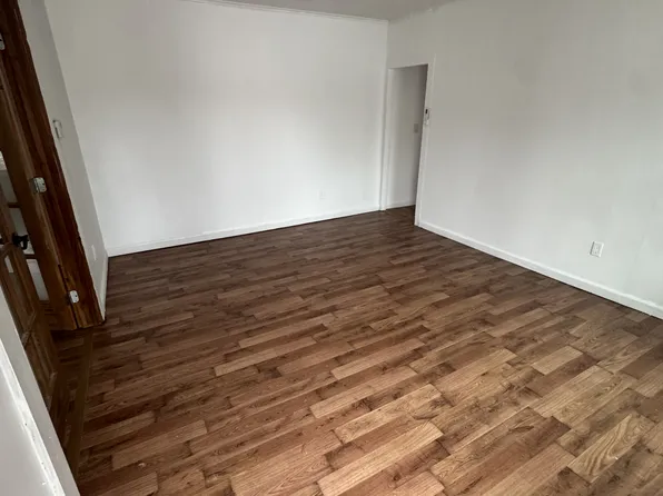 21 State St #2BVALLEY, Valley Falls, NY 12185