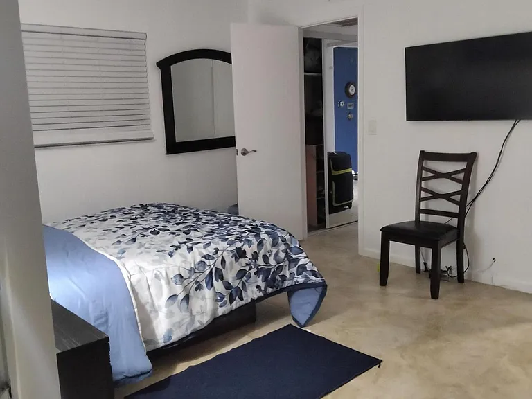 399 Brittany Dr #I — Photo 14