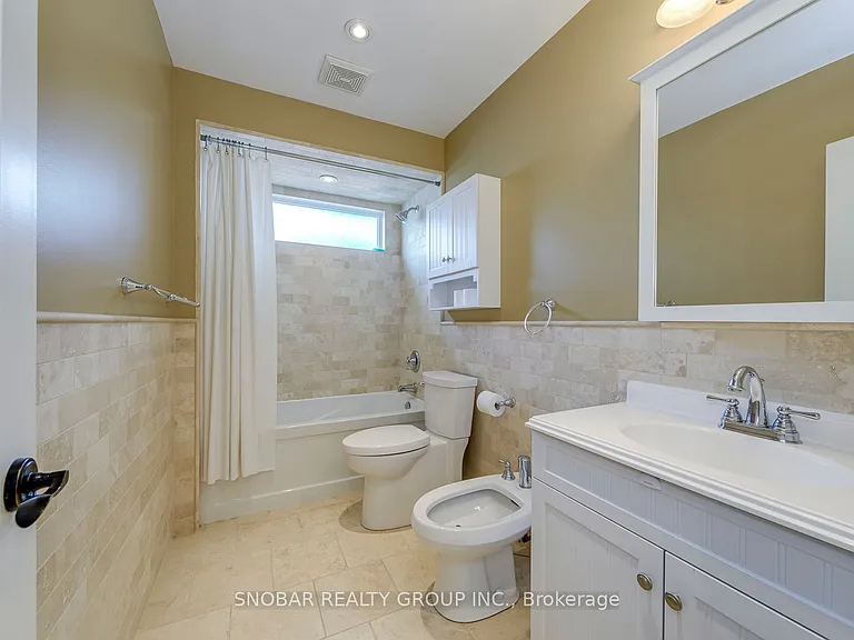 42 Norgrove Cres — Photo 17