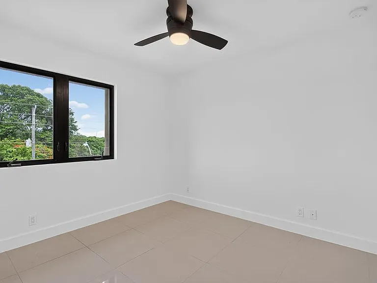444 NW 41st St #0 — Photo 20