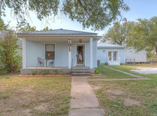 701 Maple St, Chelsea, OK 74016