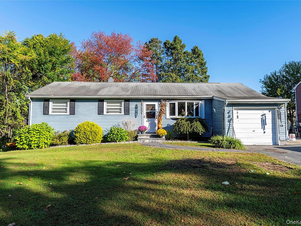 1st image of 6 Iroquois Drive
