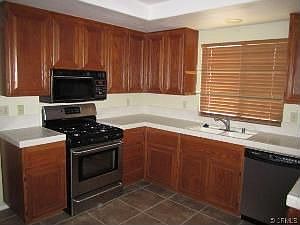 3rd image of 3062 La Fiesta Dr