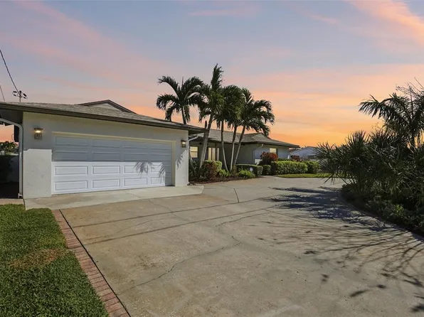 3963 14th St NE, Saint Petersburg, FL 33703