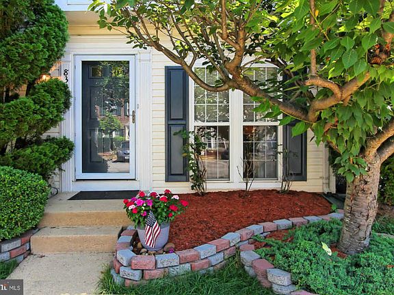 3rd image of 8332 Hunter Murphy Cir