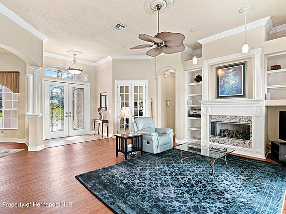4th image of 9271 Westshore Dr