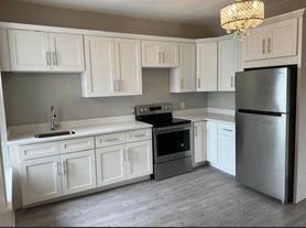 75 Pothier St, Manville, RI