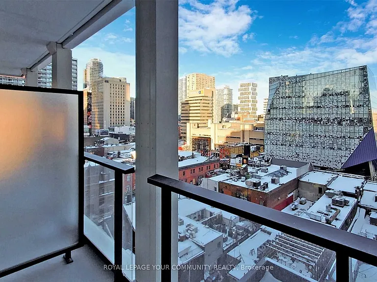 20 Edward St #718 — Photo 23