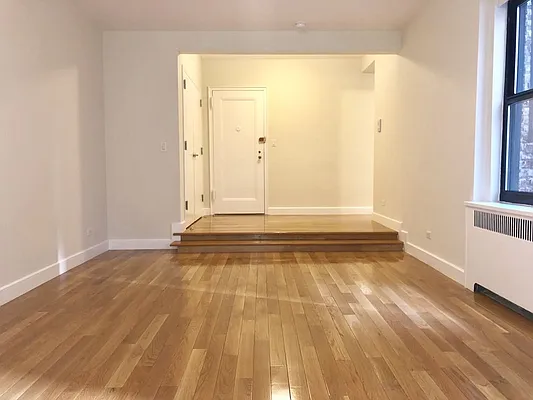 Rented by Stonehenge NYC LLC | media 10