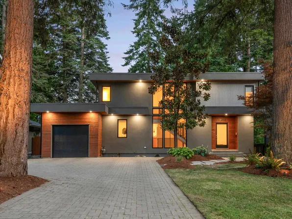 13038 14a Ave, Surrey, BC V4A 1J1
