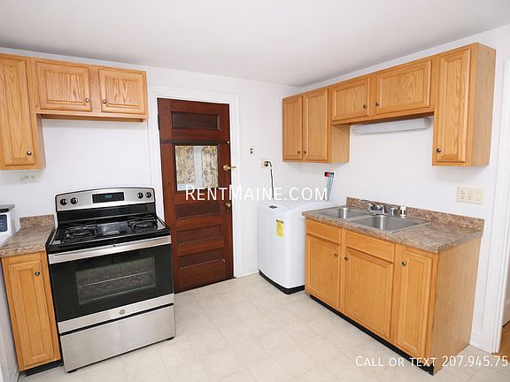 2nd image of 17 Margin St Floor 2