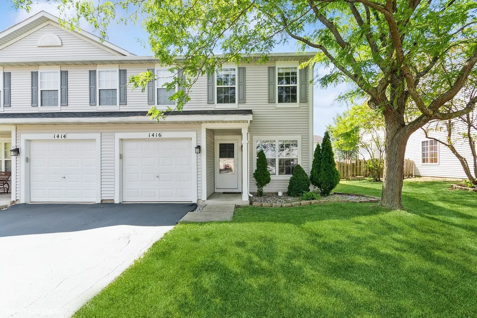 1416 Plantain Dr photo 1