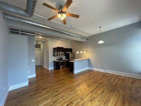 5th image of 200 W Warren St APT 101