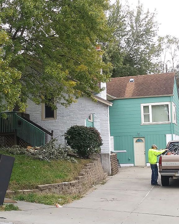 2nd image of 4531 Fort St
