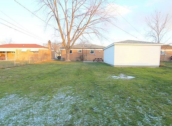 4th image of 32945 Dowland Dr