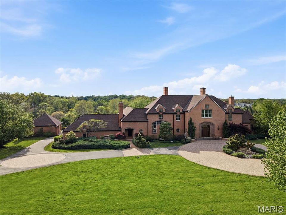 1st image of 17 Bridle Ridge Ln
