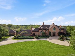 17 Bridle Ridge Ln, Saint Louis, MO 63131