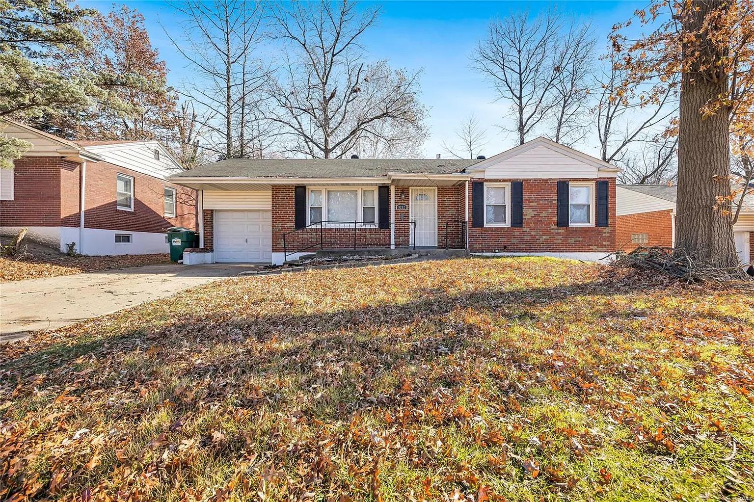 9212 Longridge Dr photo 1