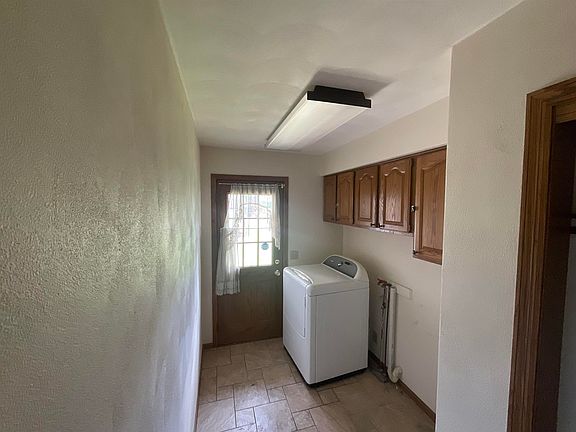 3rd image of 4409 Southwyck Dr