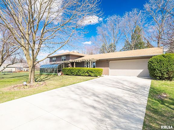 2nd image of 24 Parkview Ct