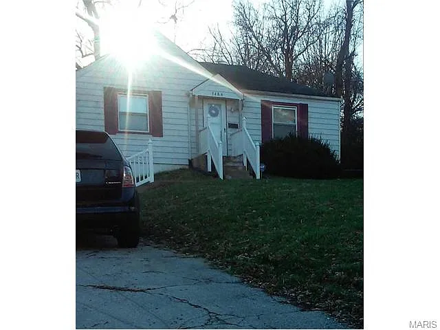 7464 Esterbrook Dr photo 1