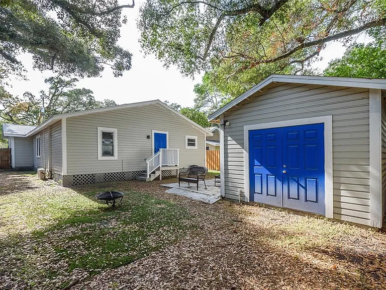 806 E Hamilton Ave — Photo 16